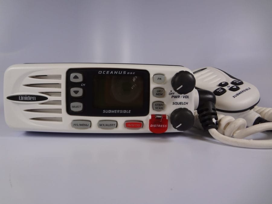 Uniden Oceanus DSC Submersible Two-Way VHF Radio Transceiver Unit w/ Microphone