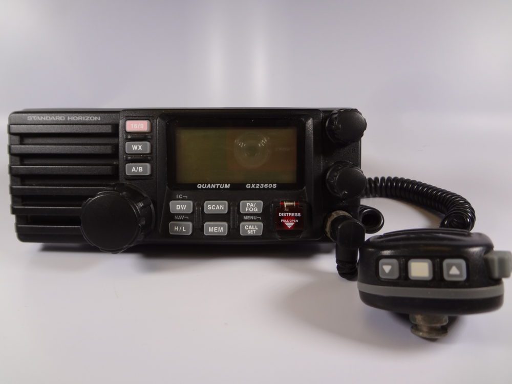 Standard Horizon Quantum GX2360S Submersible VHF Marine Radio w/ Mic