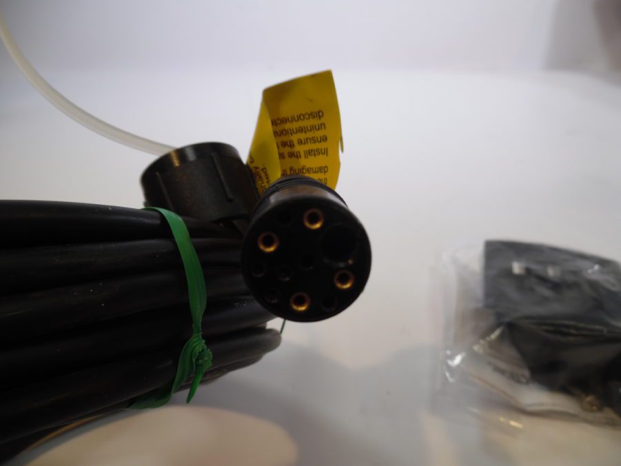Raymarine P66 Triducer Transom Mount Transducer 50/200khz - E66054 - Good Cond. - Image 8