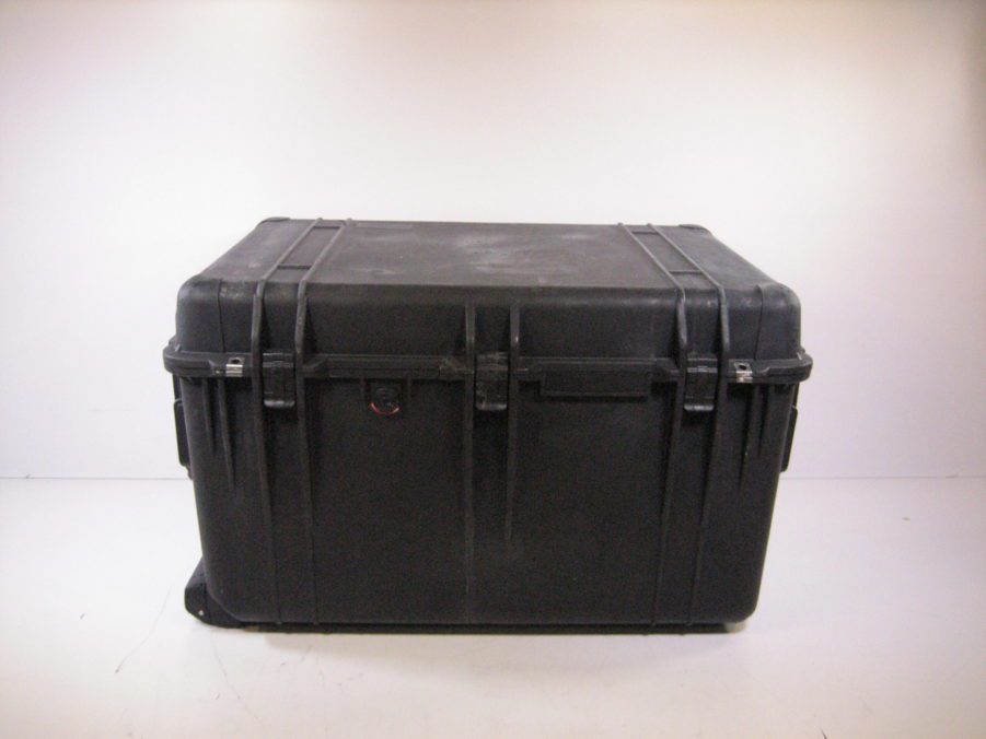 Pelican Case 1660 28.2" × 19.7" × 17.6"  - USED *FREE SHIPPING*