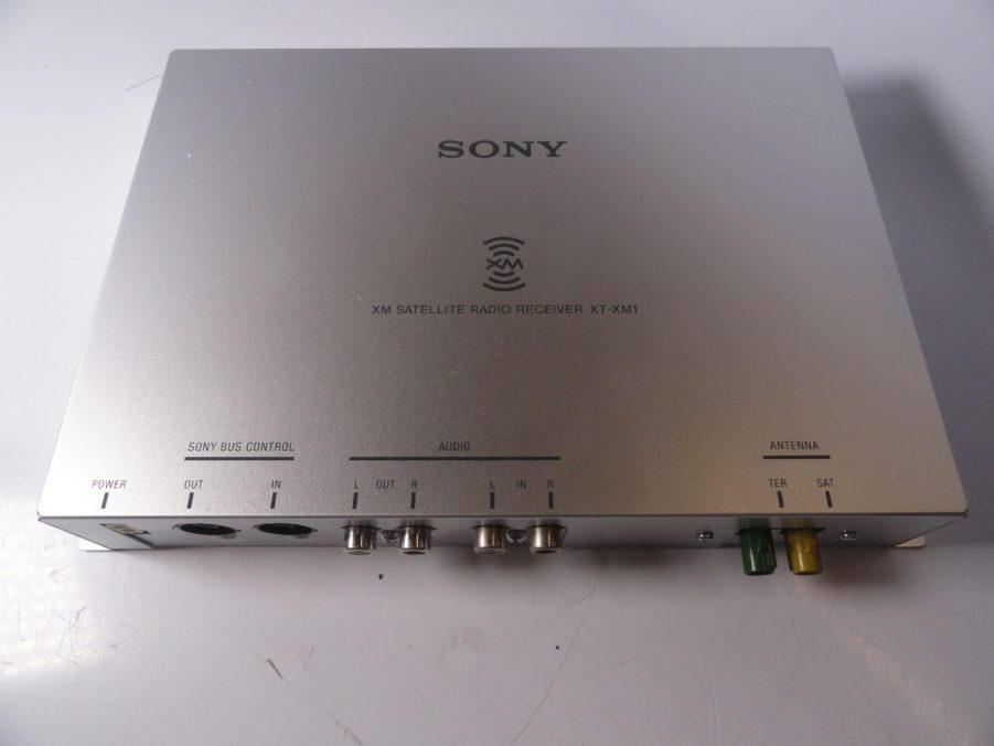 Sony XT-XM1 Satellite Radio Receiver for XM Radio - Image 2