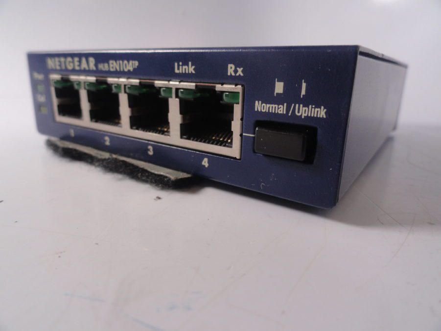 Netgear EN104TP 4-Port 10Base-T Ethernet Hub - - Free US Shipping - Image 4
