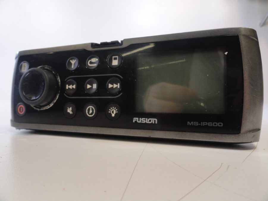 Fusion MS-IP600 Marine Stereo w/ iPod Dock -- Free US Shipping - Image 3