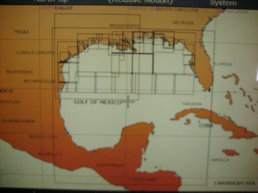Navionics Platinum Plus CF Chart Card Gulf of Mexico CF/907P-2 V01.21 2GB - Image 2