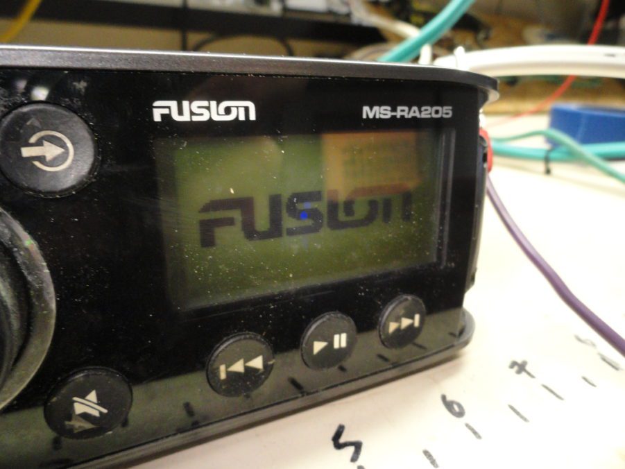 Fusion MS-RA205 Marine Sirius XM FM / AM Radio - FOR PARTS OR REPAIR ONLY