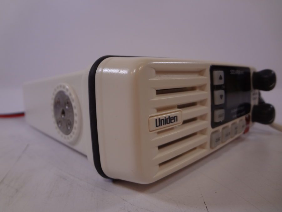 Uniden Solara DSC Submersible VHF Two-Way Marine Radio Transceiver Unit - Image 9