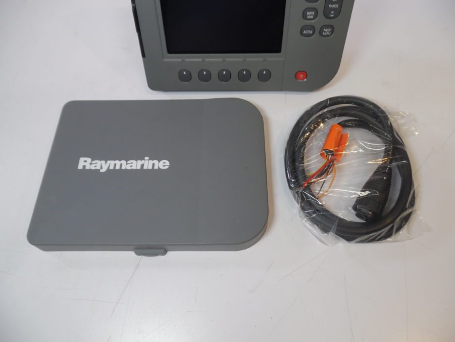 Raymarine A70 Chartplotter/GPS Display W/ Suncover - Good Condition - Image 12