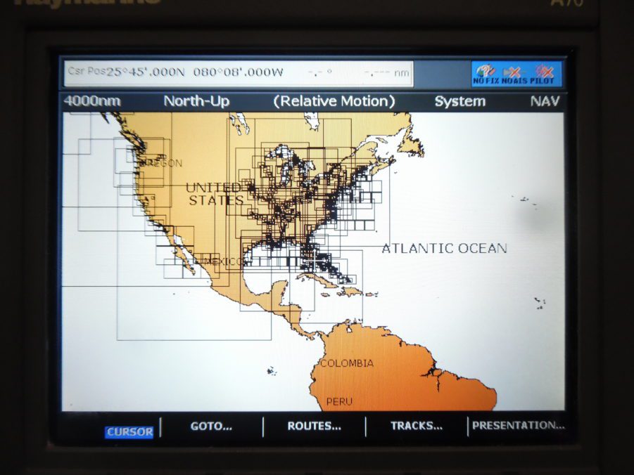 Raymarine A70 Chartplotter/GPS Display W/ Suncover - Good Condition - Image 3