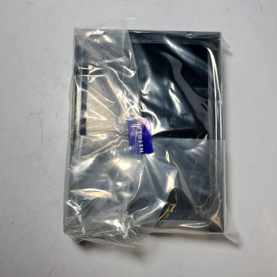 Netgear WN2000RPT - Universal WiFi Range Extender 4 Port Adapter - NEW - Image 6