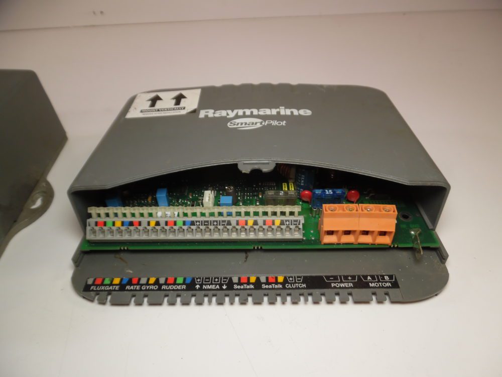 Raymarine Autopilot Computers LOT OF 2 S3G S1 FOR PARTS OR