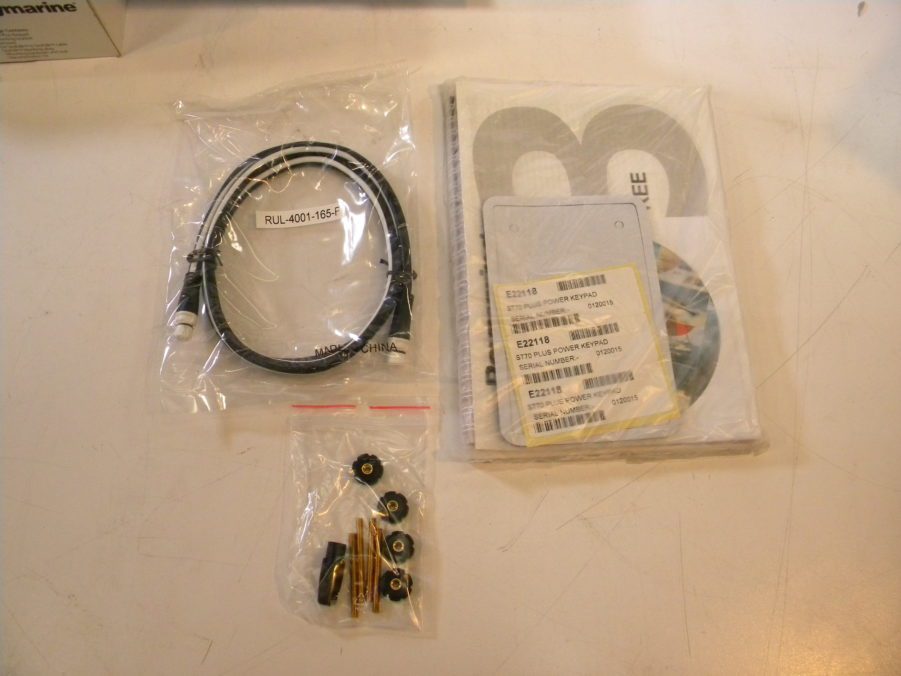Raymarine ST70+ Autopilot Keyboard E22118 - New in Box - Image 7