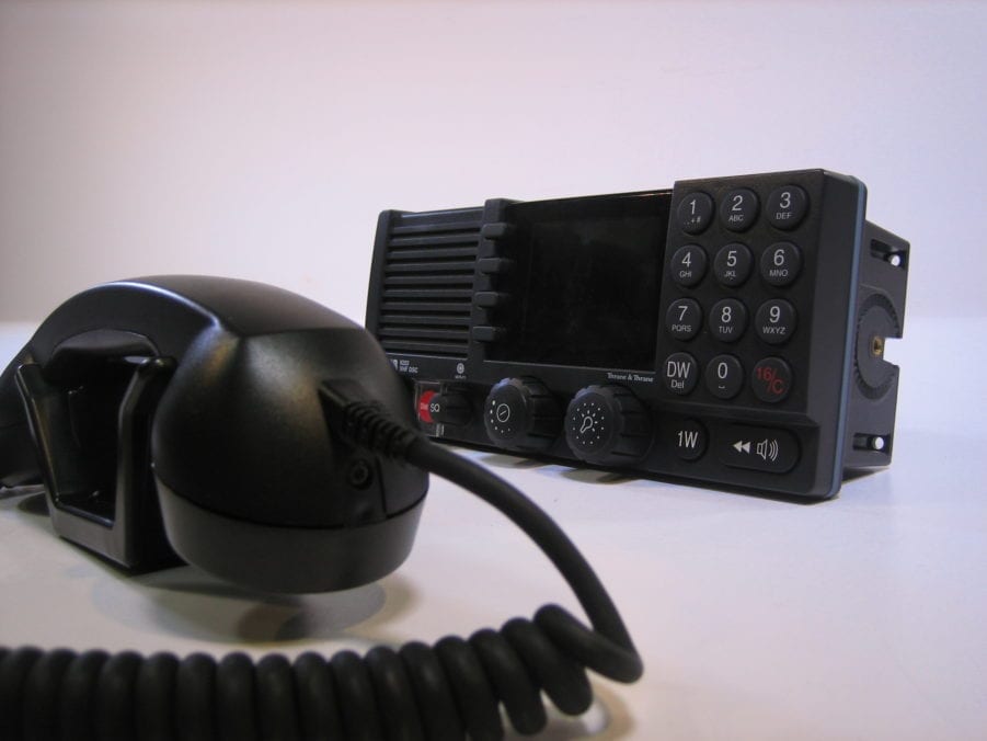 Sailor Thrane 6222A VHF DSC Class A Radio w/Handset and Bracket Excellent Cond Max Marine