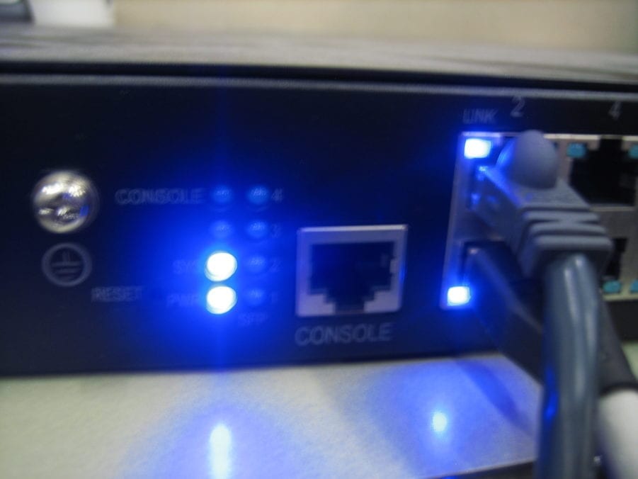 Pakedge dev&software inc. SX-24 24 Port Gigabit Network Switch - Image 7