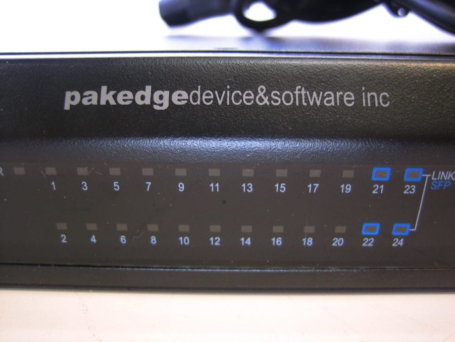 Pakedge dev&software inc. SX-24 24 Port Gigabit Network Switch - Image 4