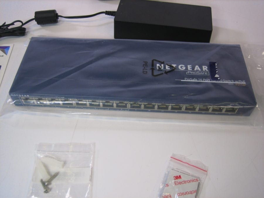 Netgear - FS116P V2 -16-Port Fast Ethernet Switch W/PoE - New open Box - Image 7