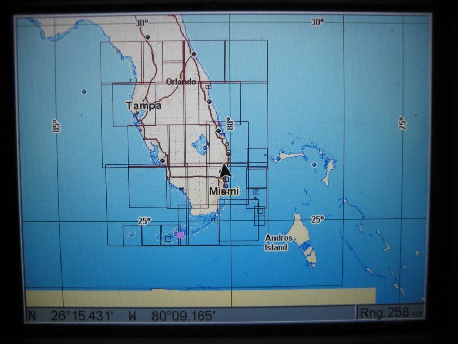 Lowrance LCX-26c HD Fishfinder Chartplotter BENCH TESTED f/ PARTS or REPAIR - Image 2