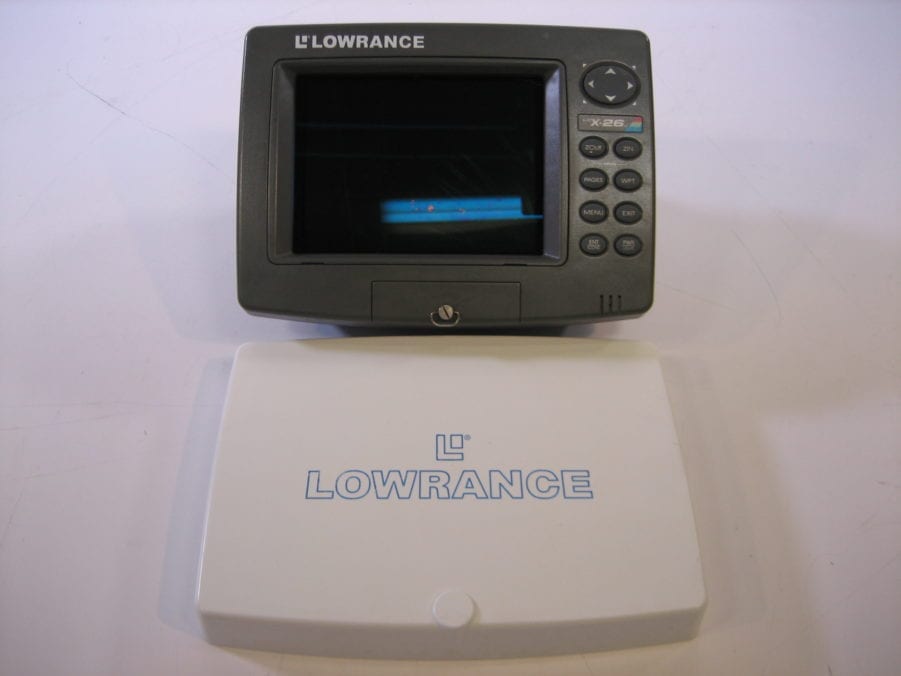 Lowrance LCX-26c HD Fishfinder Chartplotter BENCH TESTED f/ PARTS or REPAIR
