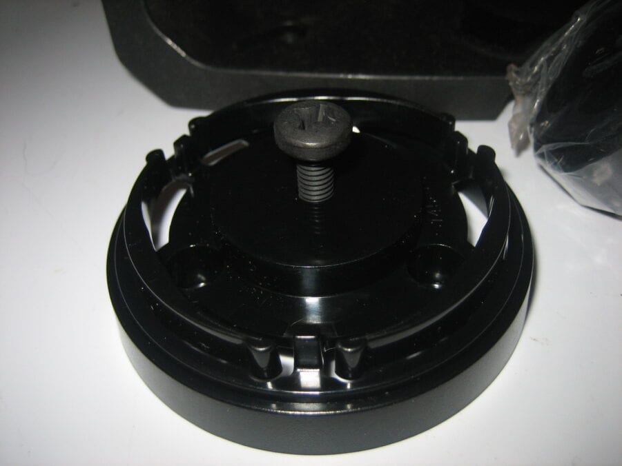 Garmin Tilt Swivel Mount W/O QUICK RELEASE for ECHOMAP UHD Plus 62 63 64 65cv - Image 3
