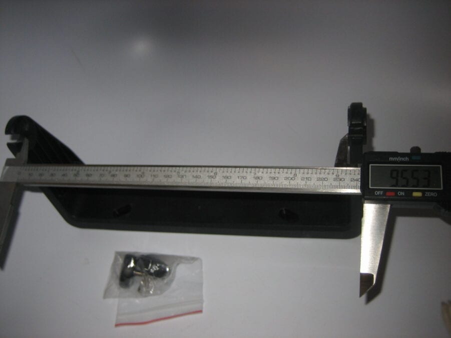 Garmin NEW GPSMAP 922 942 Series Bail Mounting Bracket & Knobs 010-12545-01 - Image 4
