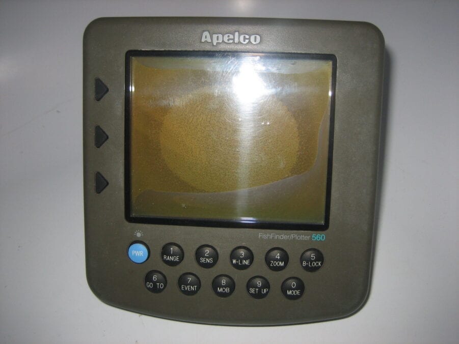 Apelco Fishfinder Plotter 560 Display - FOR PARTS OR REPAIR