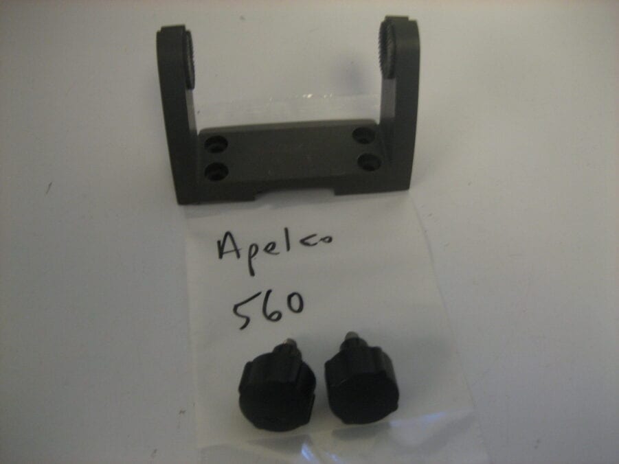 Apelco 560 Mounting Bracket & Knobs for Display