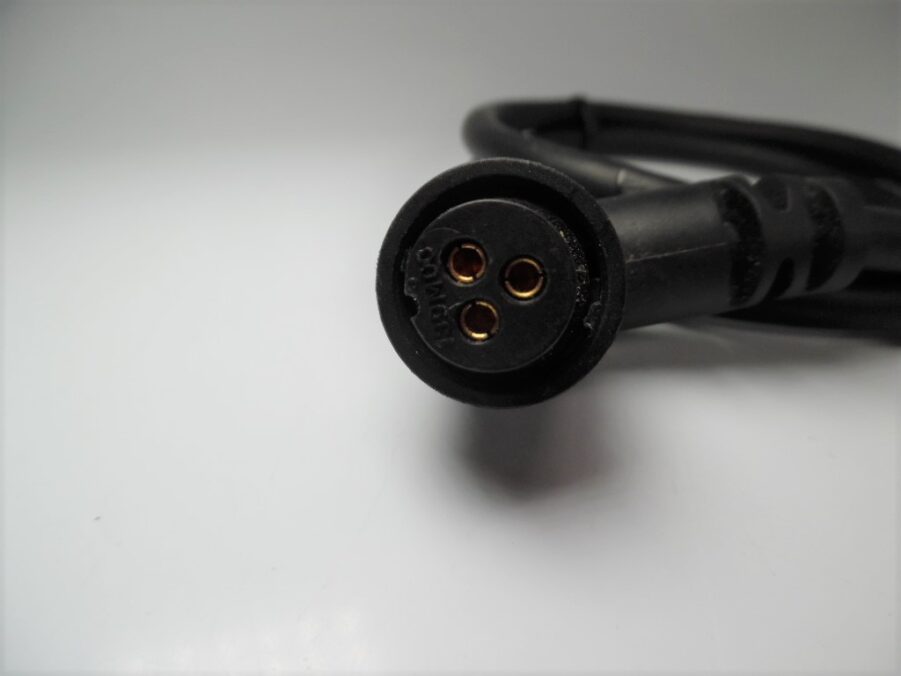 Raymarine Right Angle 2-3′ Power Cable f/C&E-Classic R89005 C70/C80/C120/E80/E120 - Image 4