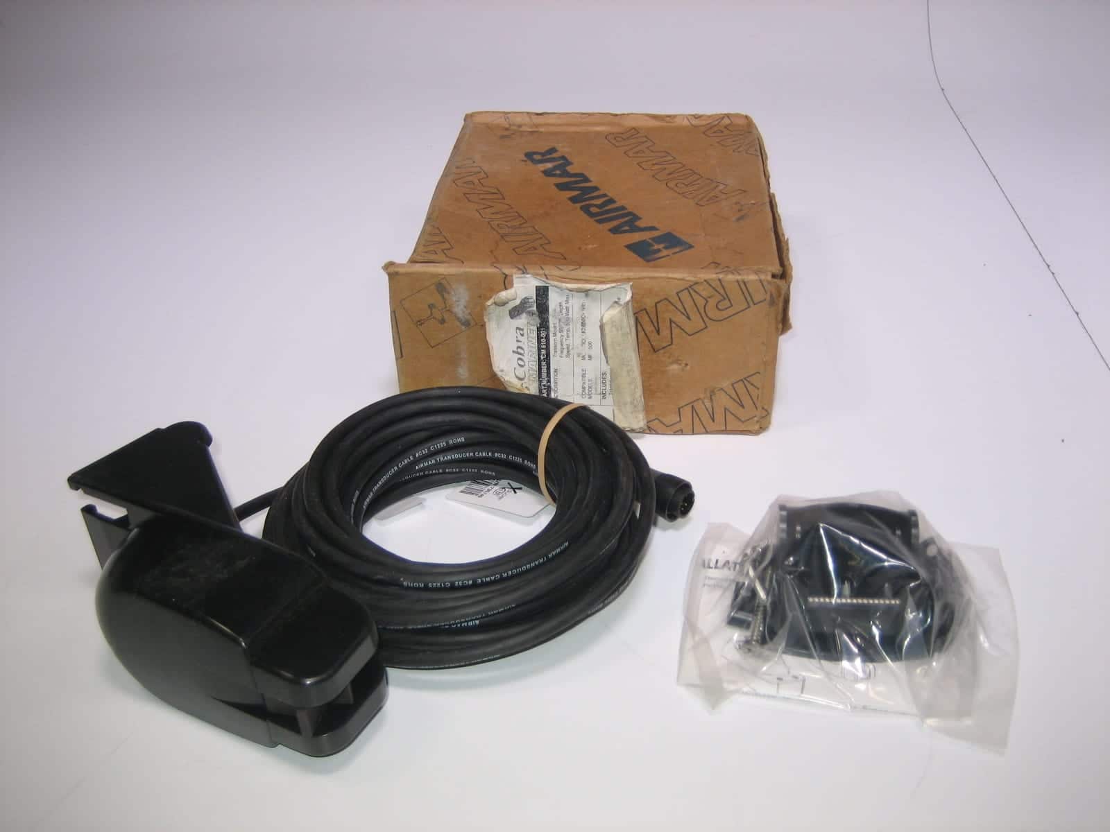 Standard Horizon (Cobra) Airmar P66 Transom Transducer 50/200khz for FF520 FF525 Max Marine