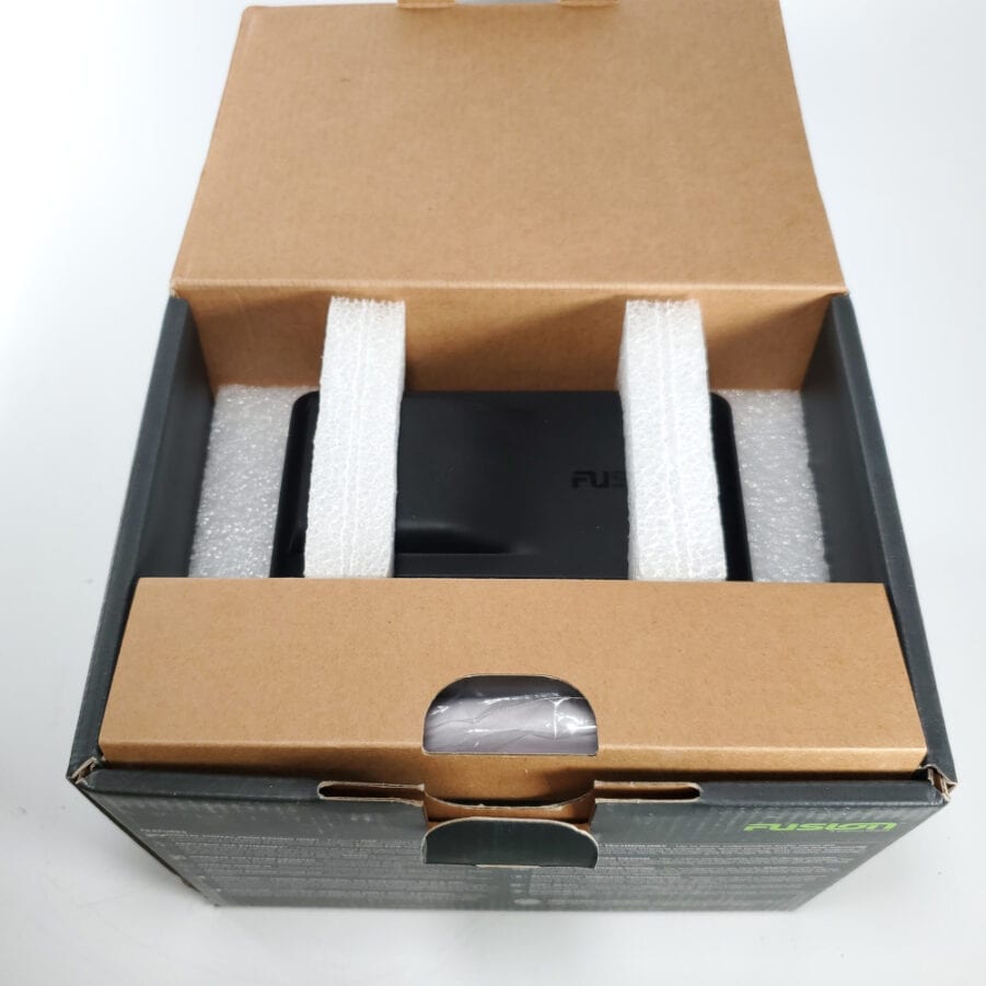 Fusion MS-RA670 - Apollo Marine System AM/FM Sirius XM Bluetooth Radio FOR PARTS - Image 14