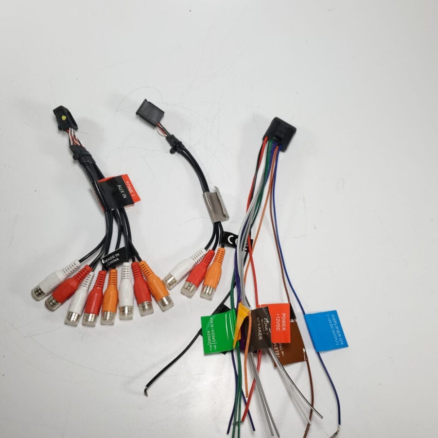Fusion MS-RA670 - Apollo Marine System AM/FM Sirius XM Bluetooth Radio FOR PARTS - Image 9