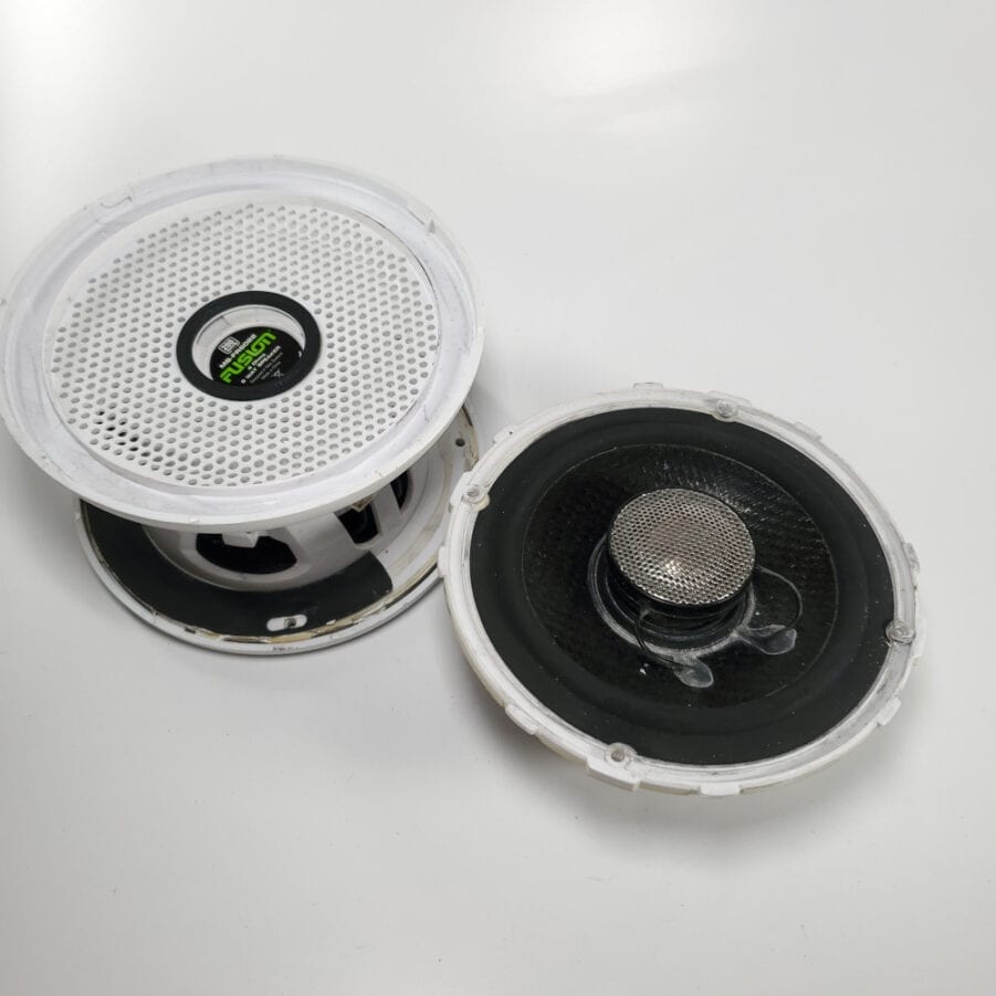 Fusion MS-FR6022 - 6" 200 Watt 2-Way Speakers w/ White Grilles - PAIR - USED - Image 9