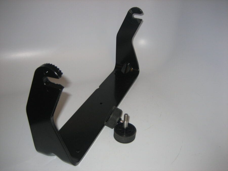 Raymarine Axiom Pro 12 (R70389) Trunnion Mount Mounting Bracket & Knobs *NEW* - Image 4
