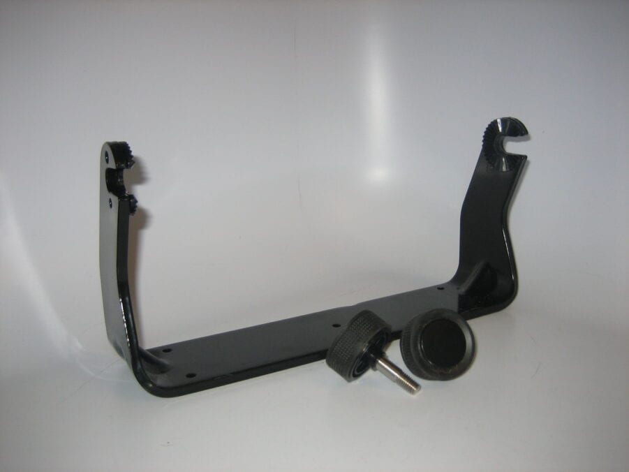 Raymarine Axiom Pro 9 (R70384) Trunnion Mount Mounting Bracket & Knobs *NEW* - Image 6