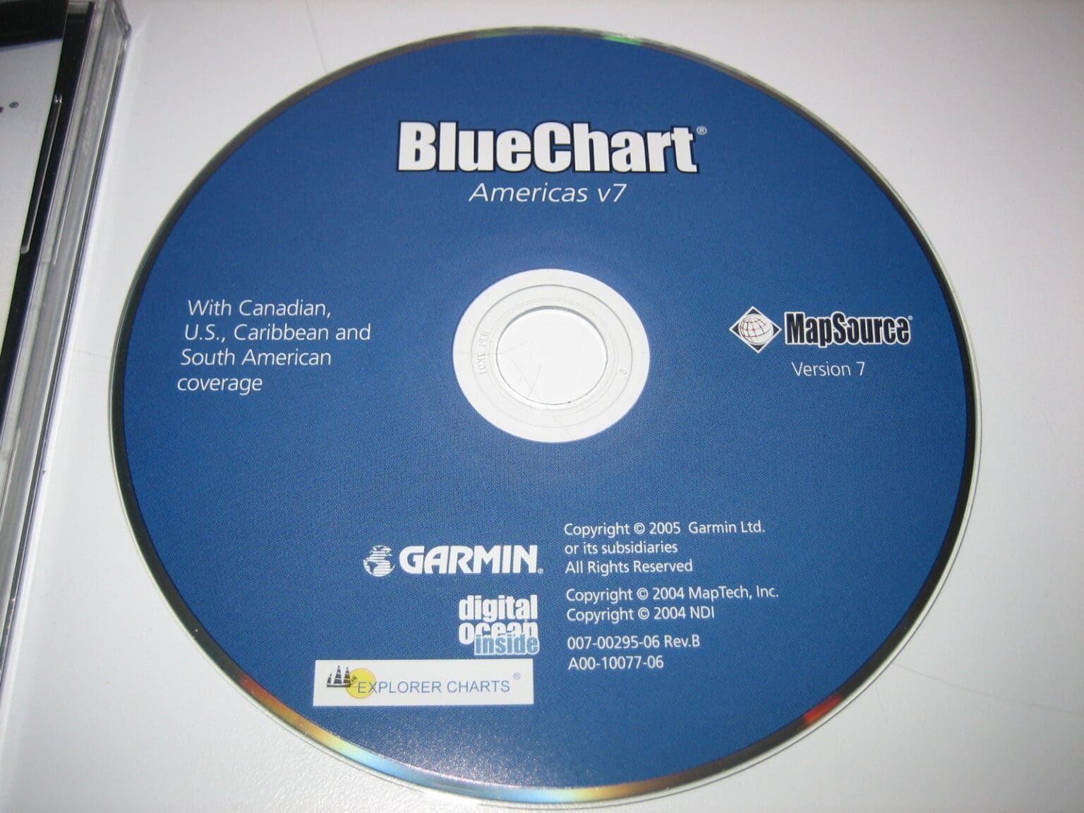 Garmin BlueChart CD-ROM - Americas V7 US Canada Caribbean & South ...