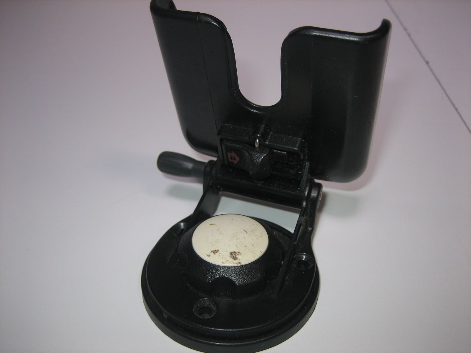 ORIGINAL GARMIN GEKO 101 201 & 301 IN CAR MOUNTING BRACKET P-N 010-10427-00 (SKU 4292)
