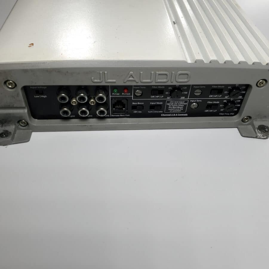 JL Audio M6600 - Marine 6 Channel 600w Boat Speaker Amplifier - FOR PARTS - Image 11
