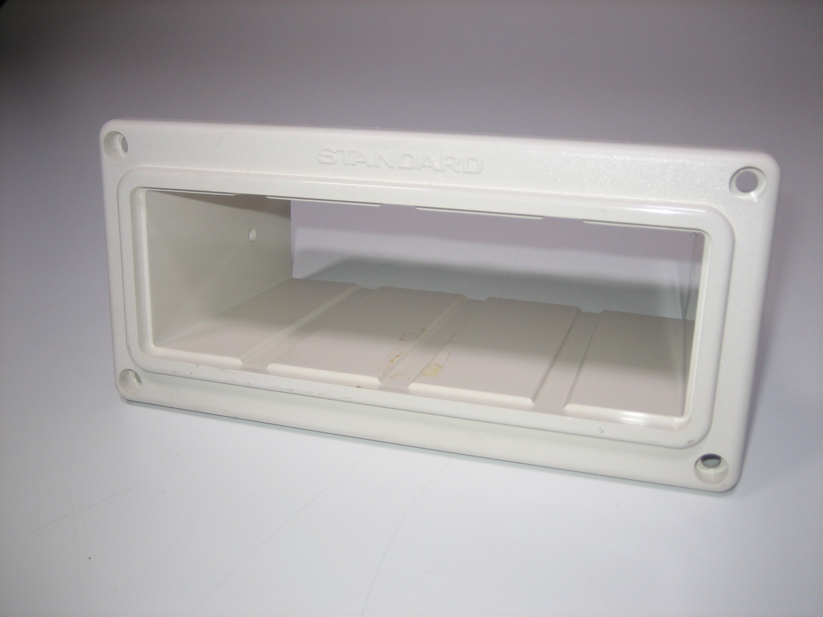 Standard Horizon Flush Mount Fixture *Fitment Unknown* 7.07" X 2.16