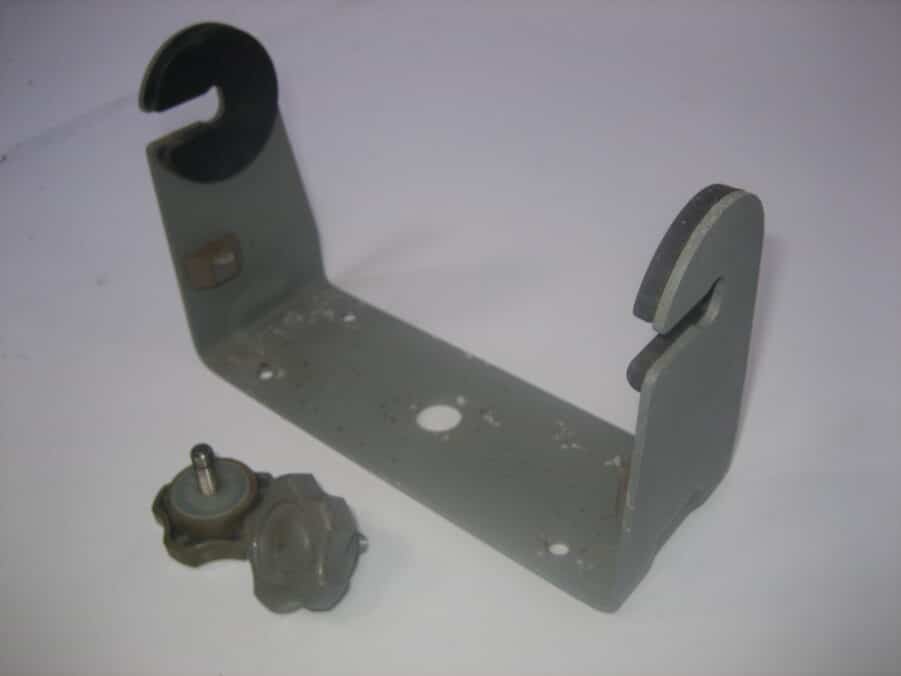 Furuno FCV-667 Mounting Mount Bracket - Used Condition w/Knobs - Image 3