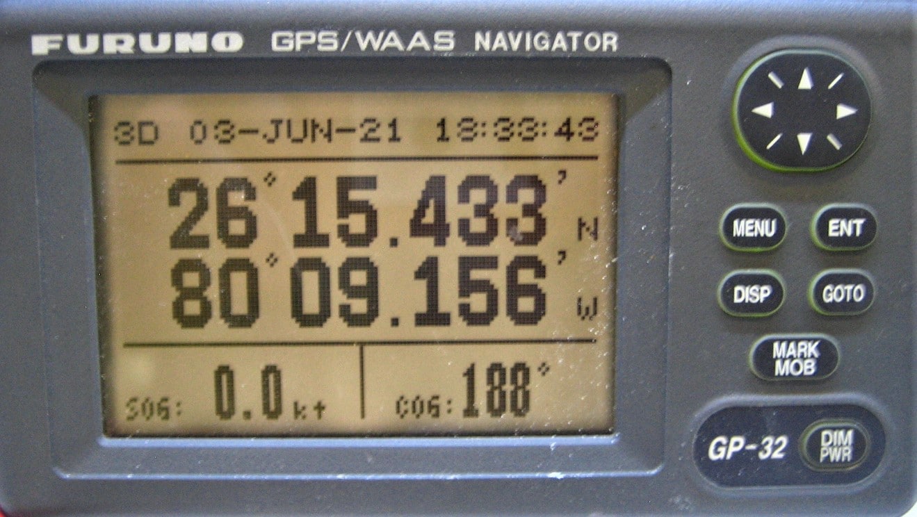 Furuno GP-32 GPS WAAS Navigator 3.5" Monochrome LCD Display Repeater