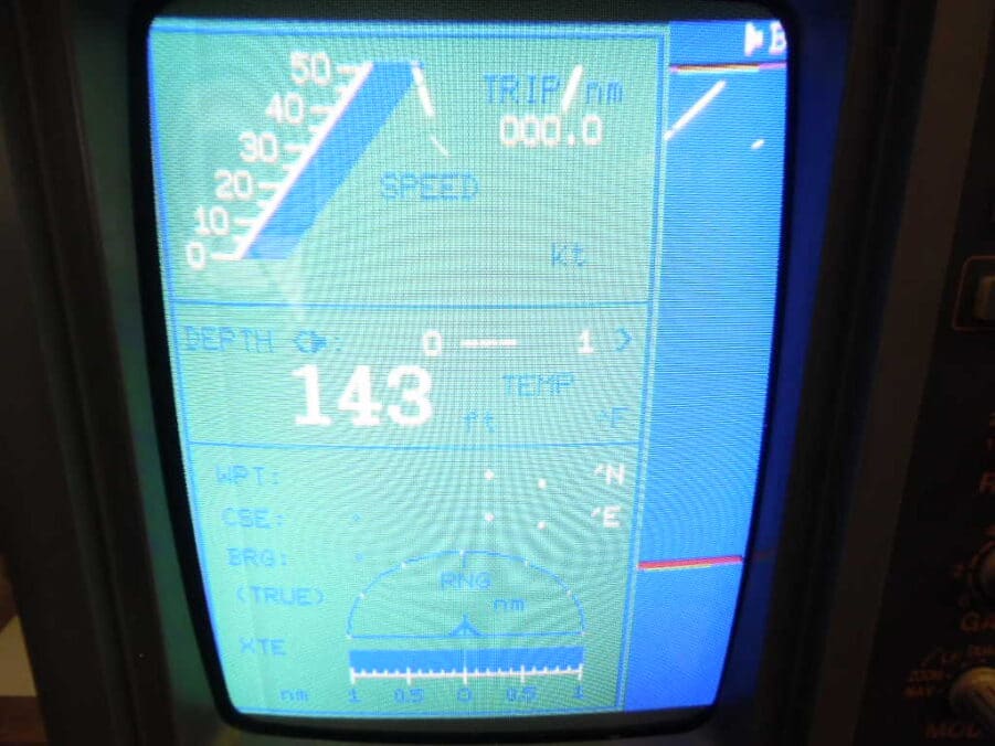 Furuno FCV-292 Color CRT 28/88KHz Sounder Head Unit - Good Cond - TESTED! - Image 5
