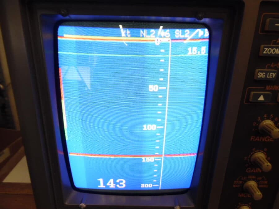 Furuno FCV-292 Color CRT 28/88KHz Sounder Head Unit - Good Cond - TESTED! - Image 4