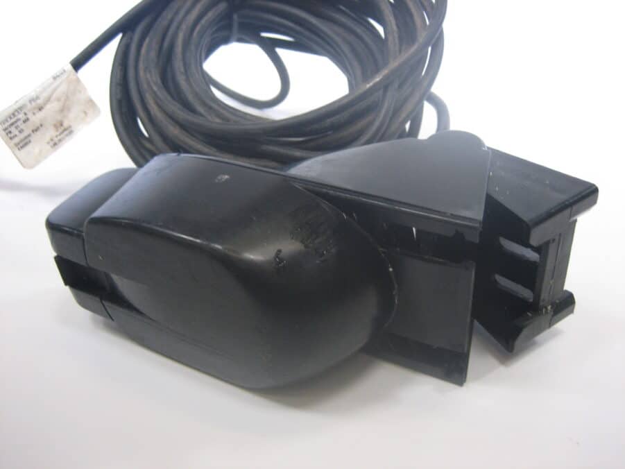 Raymarine P66 Triducer Transom Mount Transducer 50/200khz - E66054 - Good Cond - Image 10