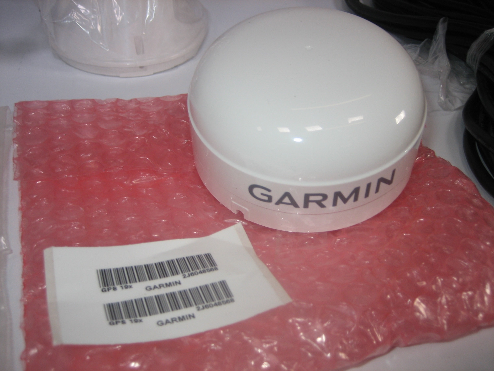 Garmin GPS19X NMEA2000 GPS Antenna w/3 Mounts (New Out Of Box) Tested