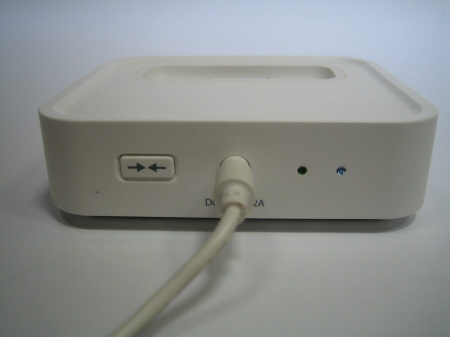 SONOS Wireless Dock WD100 Music System for iPod and iPhone - Good Condition - Image 4