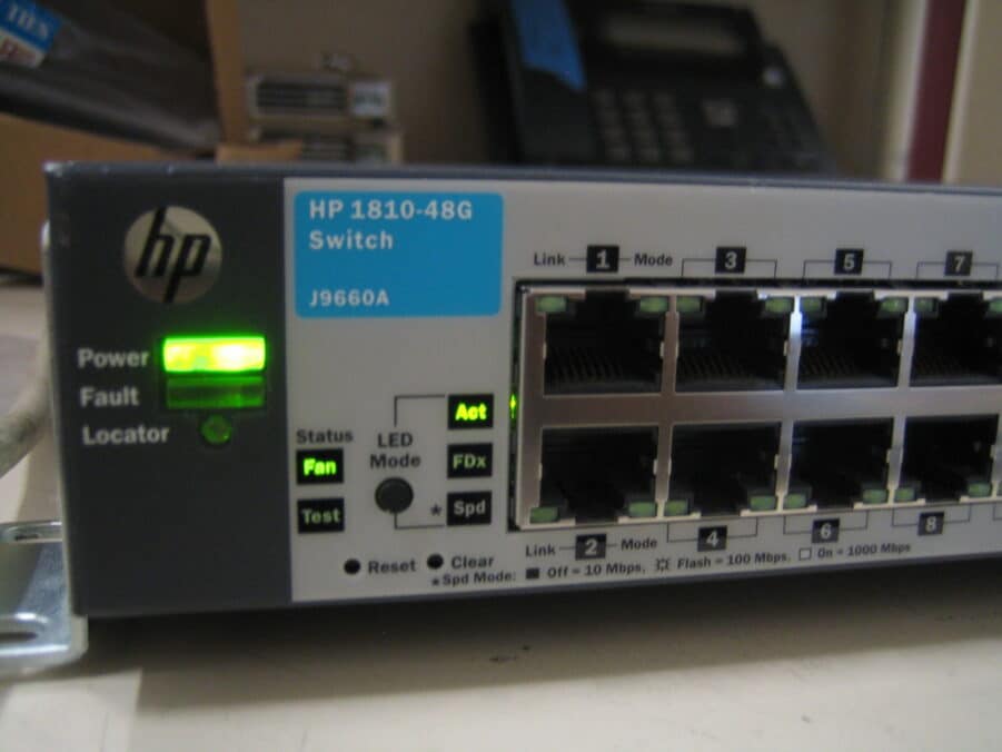 HP ProCurve V1810-48G J9022a Network Switch w/ Rack Mount w/ Power Cable - Image 10