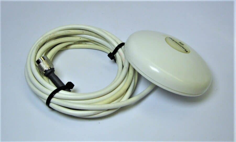 Raymarine R62241 Passive GPS Antenna for AIS 500 650 700 w/ 13' Cable