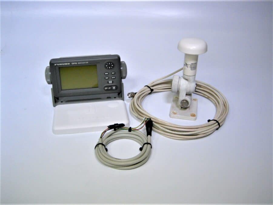 Furuno GP-31 GPS Navigator 3.5" LCD Display System w/ GPA-017 Antenna *TESTED*