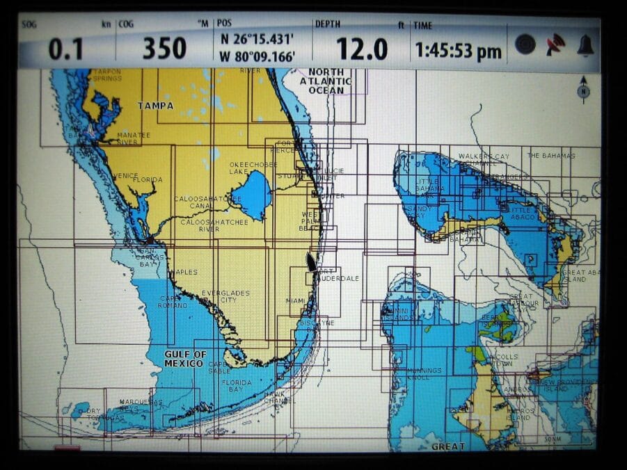 Simrad NSE12 AMER MFD GREAT CONDITION W/ Suncover Tested Good - Image 2