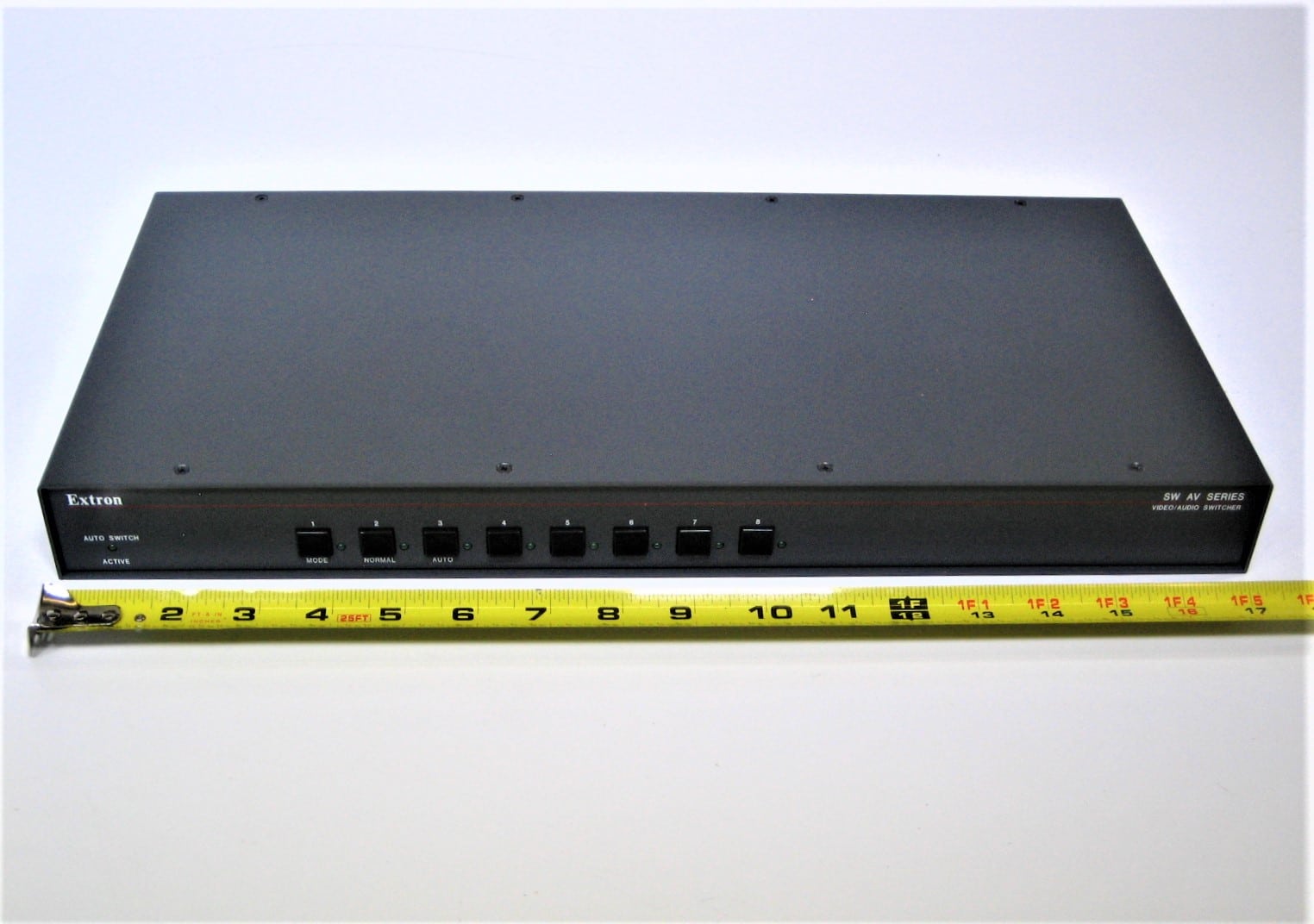 Extron 6048201 SW 8V Eight Input Composite Video Switcher w/ Software