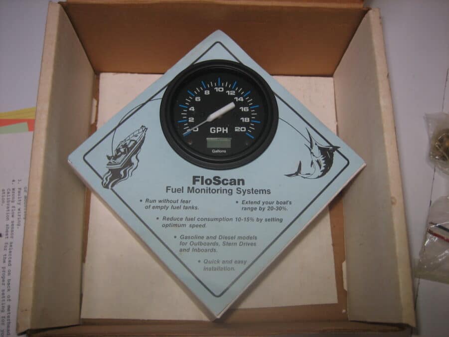 Floscan 5520-231-1 Single Engine Outboard Fuel Flow Meter and Transducer - NEW - Image 10