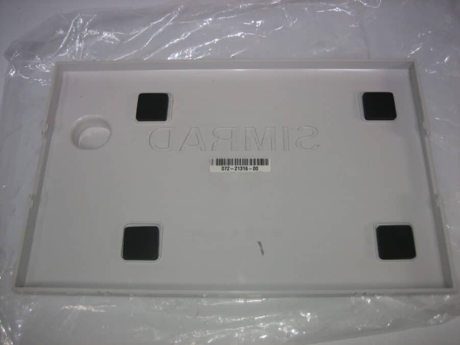 Simrad 000-13740-001 NSS7 Evo3 Protective Suncover Sun Cover - Image 3